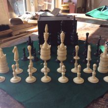 Schachspiel aus Bein Chess bone Biedermeier 1